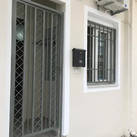 Chania Central Renovated Studio ハニア
